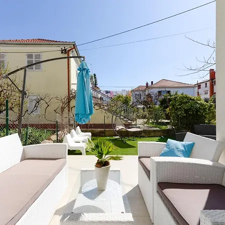Apartamento Goya - Near The & Old Town